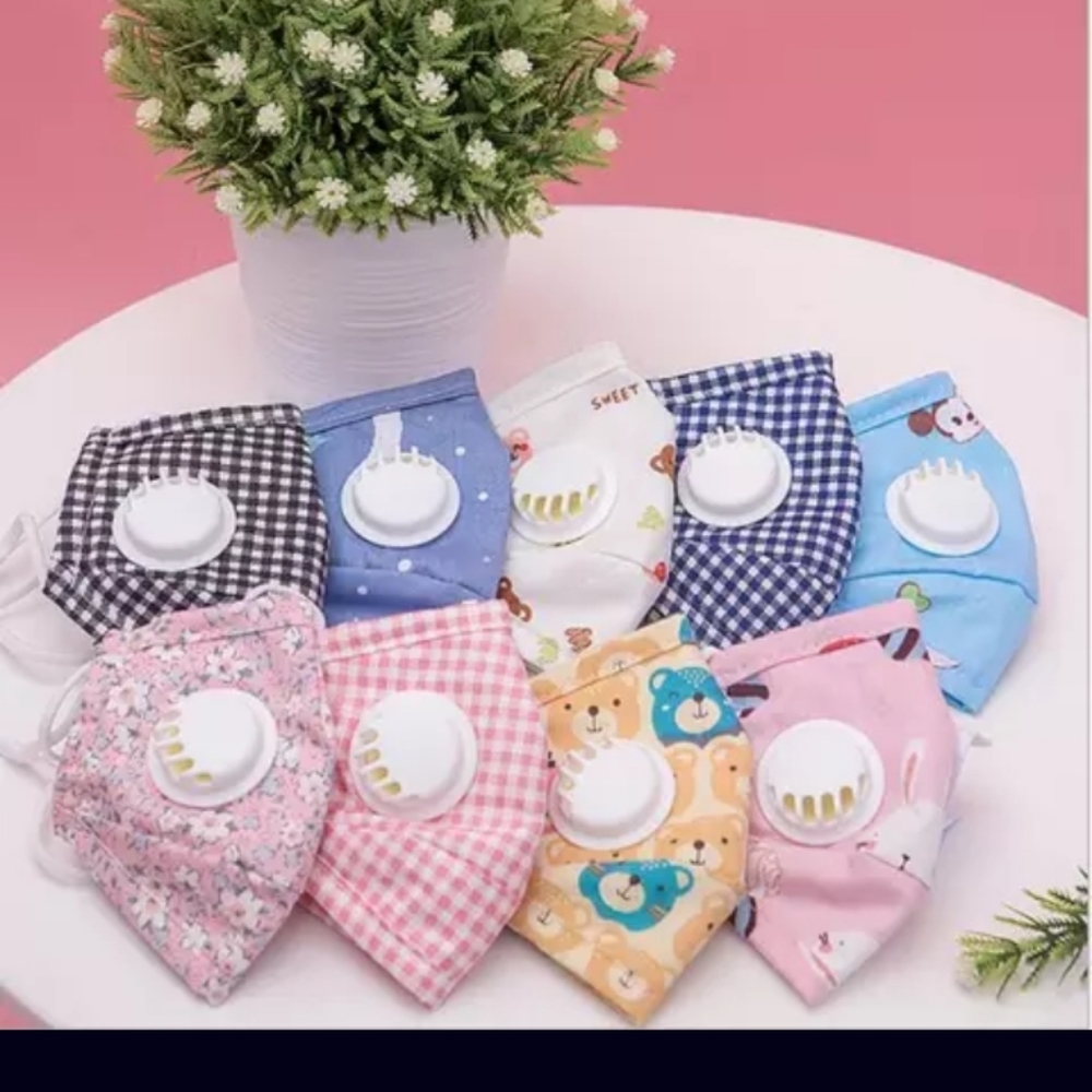 CHILDREN'S FASHIONABLE PROTECTIVE FACE MASK WITH F